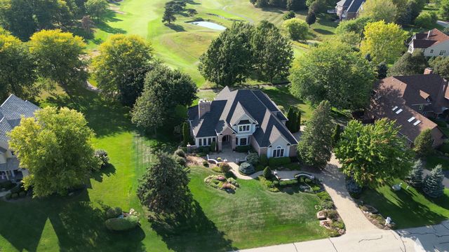 1133 Bull Valley Drive, Woodstock, IL 60098