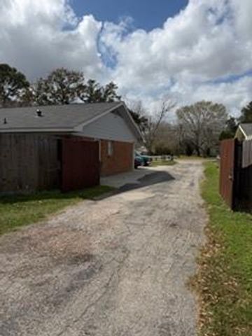 9727 Radio Street, Houston, TX 77075