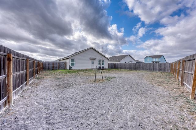 3205 Wrangler St, Robstown, TX 78380