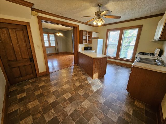 757 17th Street, Des Moines, IA 50314