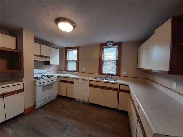 757 17th Street, Des Moines, IA 50314