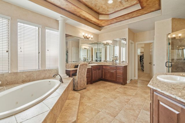 7303 Starry Night, Katy, TX 77494