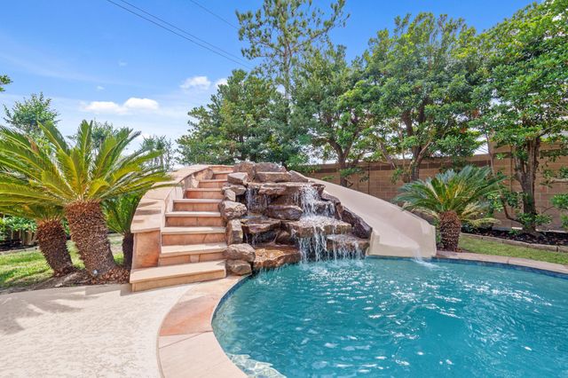 7303 Starry Night, Katy, TX 77494