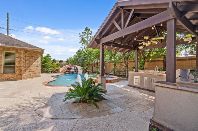 7303 Starry Night, Katy, TX 77494