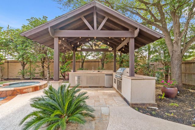 7303 Starry Night, Katy, TX 77494