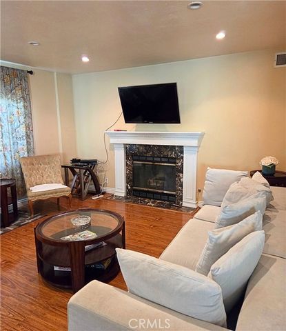 12335 Hilldale Court, Pacoima (los Angeles), CA 91331