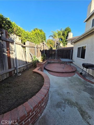 12335 Hilldale Court, Pacoima (los Angeles), CA 91331
