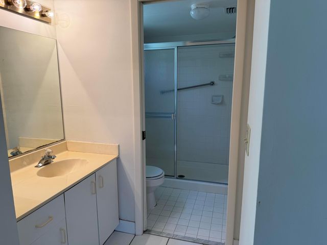 4692 Lucerne Lakes Boulevard E 106, Lake Worth, FL 33467