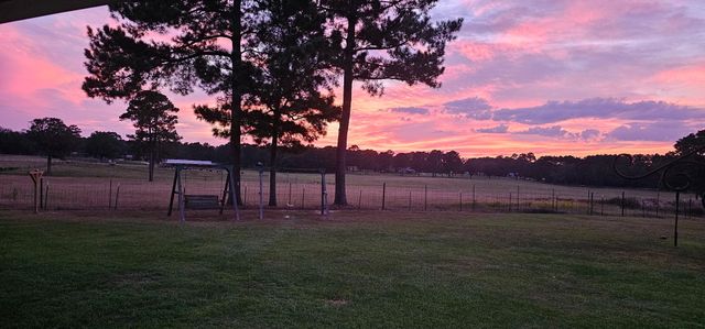 30 W Sycamore, Sumrall, MS 39482