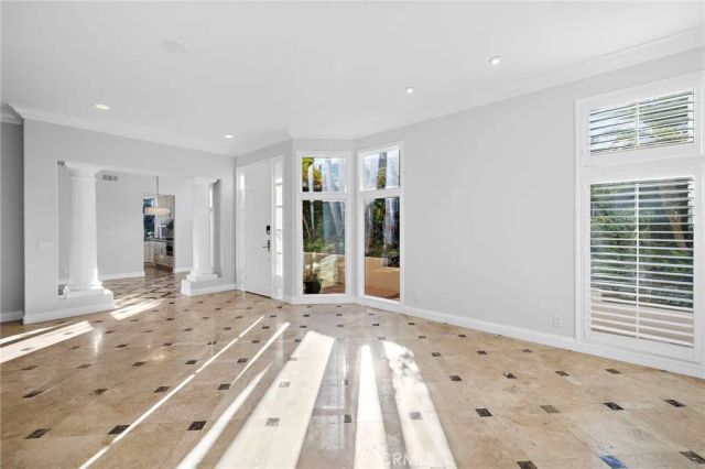 9703 Keeneland, La Jolla, CA 92037