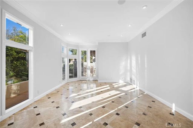 9703 Keeneland, La Jolla, CA 92037