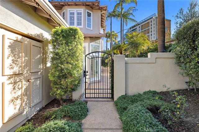 9703 Keeneland, La Jolla, CA 92037