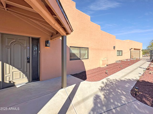 4580 E Roundup Road, Rimrock, AZ 86335
