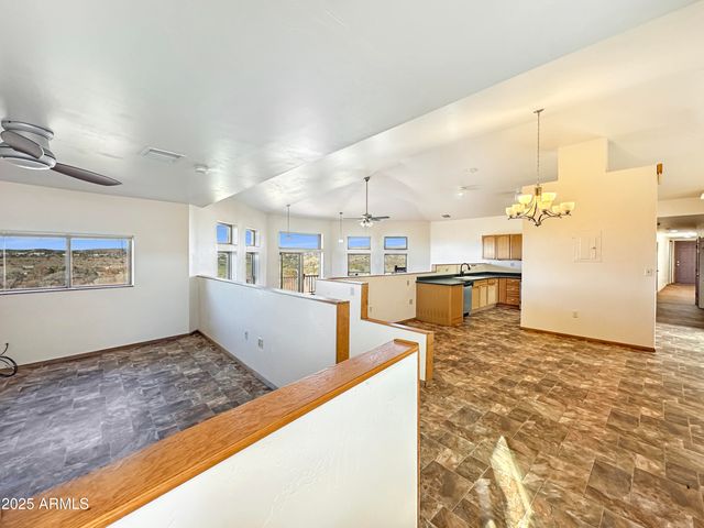 4580 E Roundup Road, Rimrock, AZ 86335