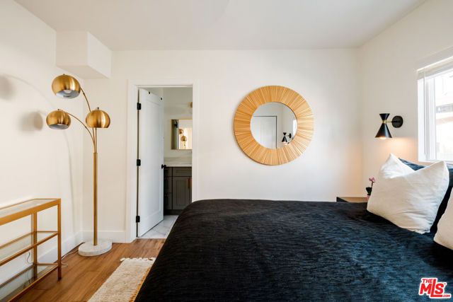 2331 S Cloverdale Avenue, Los Angeles, CA 90016