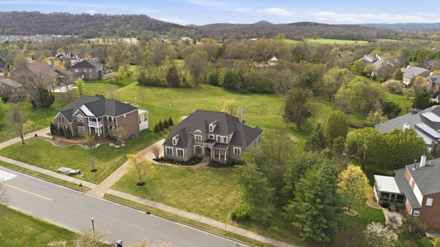 1811 Charity Dr, Brentwood, TN 37027