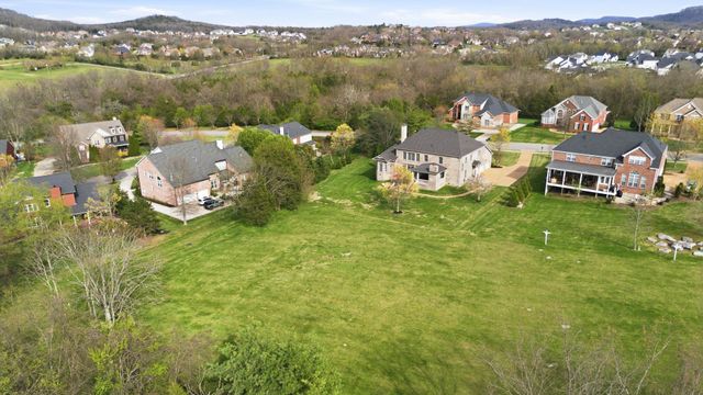 1811 Charity Dr, Brentwood, TN 37027