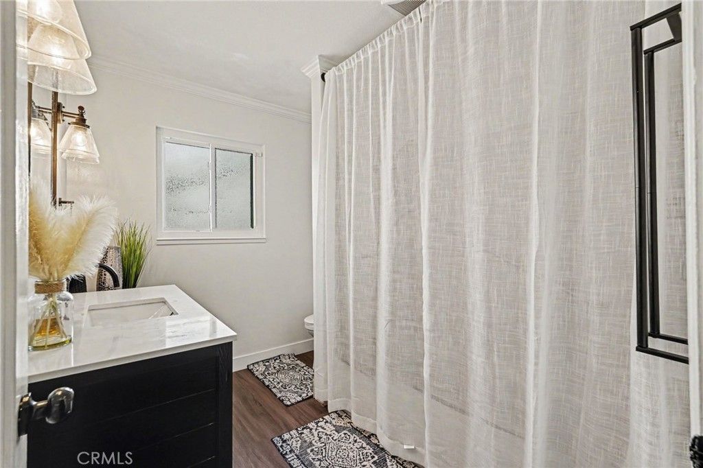 Image 8 of property listing at 1815 Granada Drive, Concord, CA 94519
