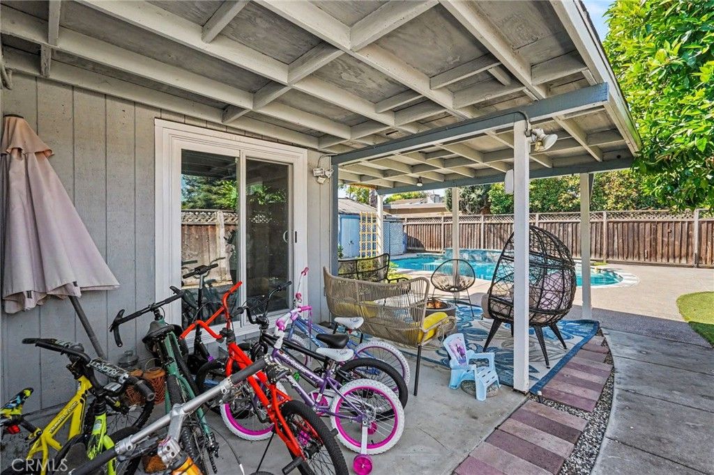 Image 9 of property listing at 1815 Granada Drive, Concord, CA 94519
