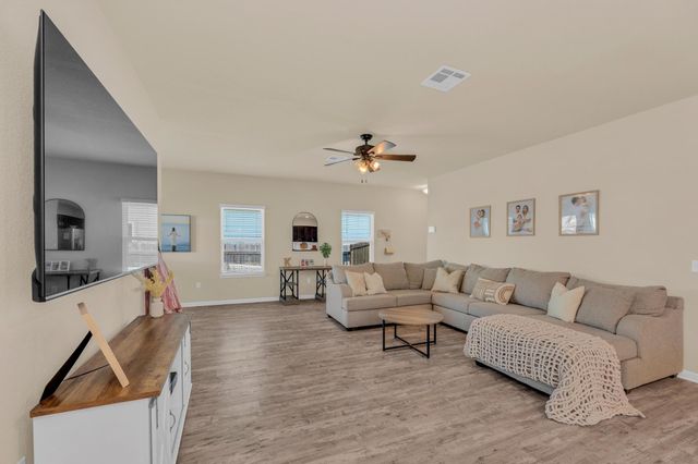 409 Red Matador LN, Leander, TX 78641