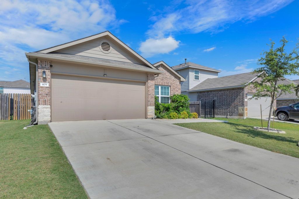 409 Red Matador LN, Leander, TX 78641