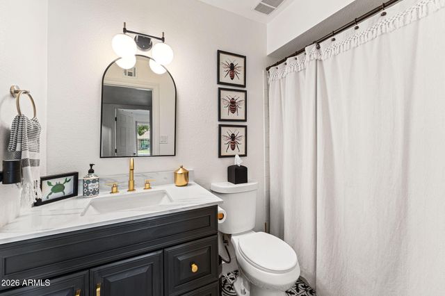 2021 S SAGUARO Circle, Mesa, AZ 85202