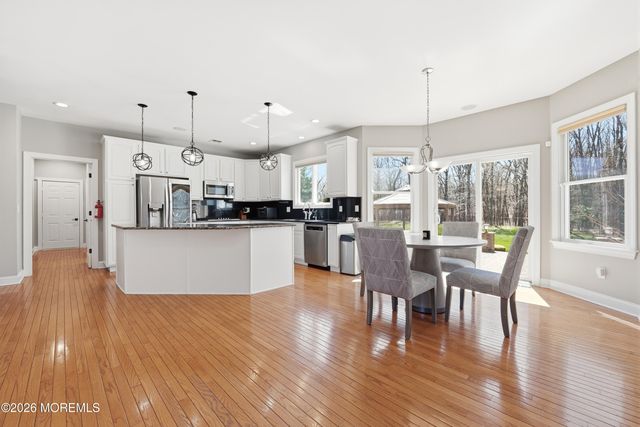 9 Sugar Loaf Hill, Millstone, NJ 08510