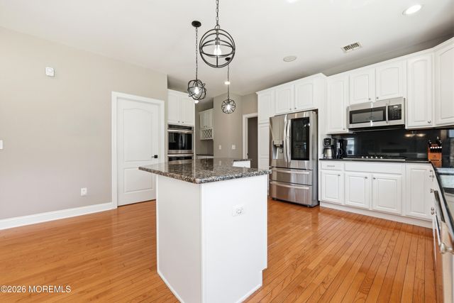 9 Sugar Loaf Hill, Millstone, NJ 08510