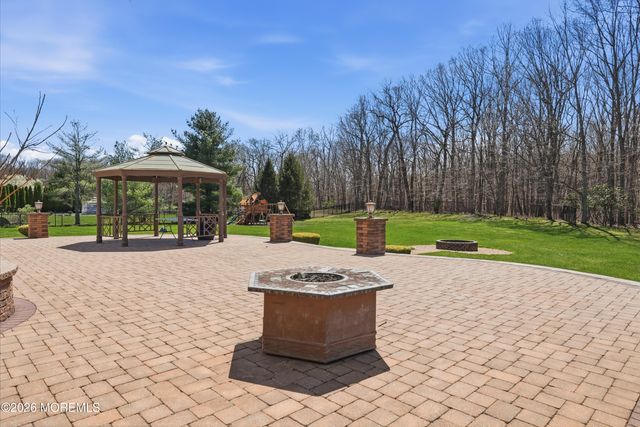 9 Sugar Loaf Hill, Millstone, NJ 08510