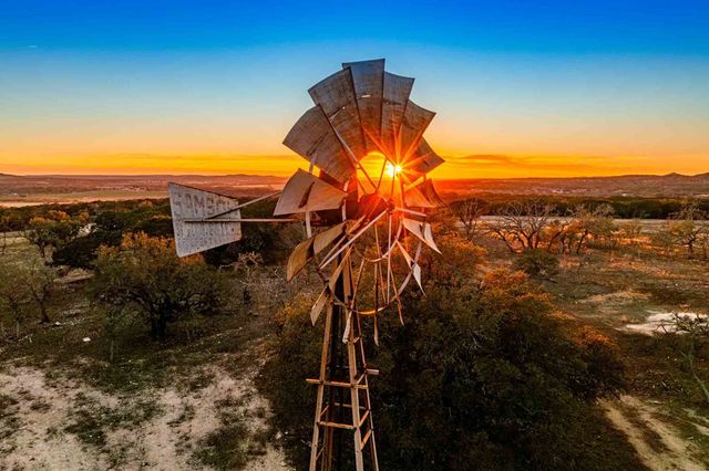505 FM 473, Comfort, TX 78013