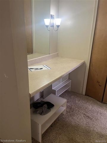 28917 Ramblewood Drive, Farmington, MI 48334