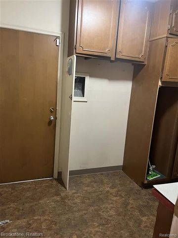 28917 Ramblewood Drive, Farmington, MI 48334