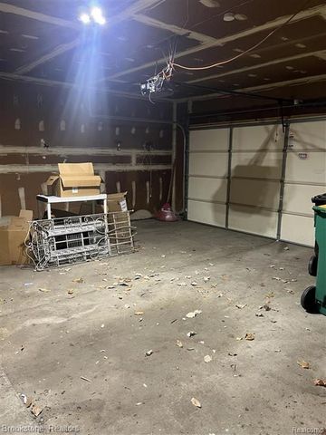 28917 Ramblewood Drive, Farmington, MI 48334