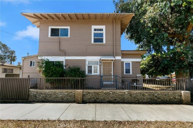 1636 N Stanton, Long Beach, CA 90804