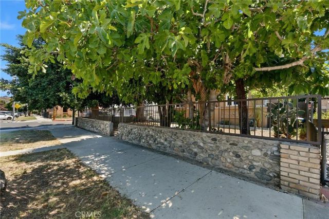 1636 N Stanton, Long Beach, CA 90804