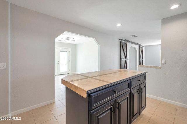 4253 N PLAZA Drive, Apache Junction, AZ 85120