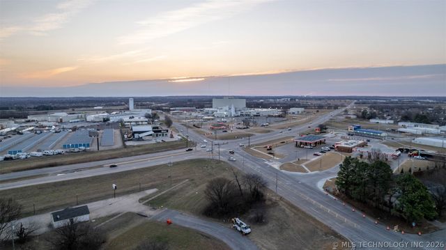 3000 E Houston Street, Broken Arrow, OK 74014