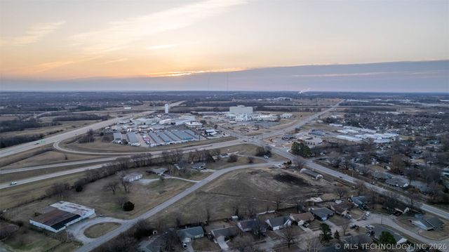 3000 E Houston Street, Broken Arrow, OK 74014