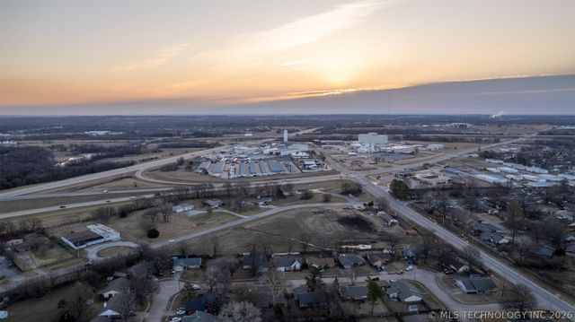 3000 E Houston Street, Broken Arrow, OK 74014