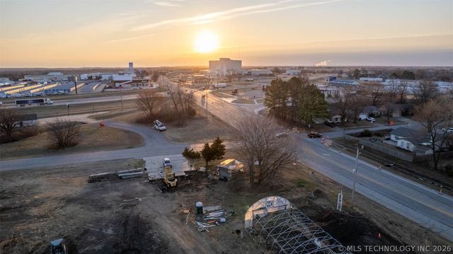 3000 E Houston Street, Broken Arrow, OK 74014