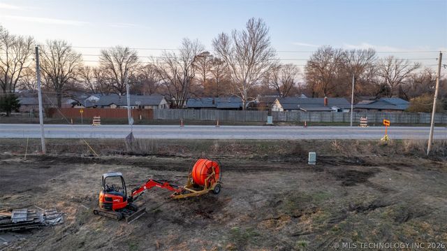 3000 E Houston Street, Broken Arrow, OK 74014