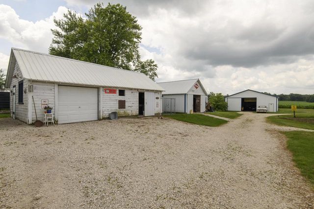 N9265 Highway 67, East Troy, WI 53120