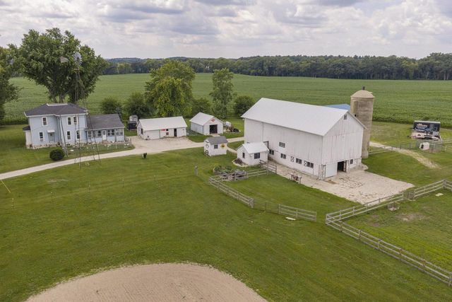 N9265 Highway 67, East Troy, WI 53120