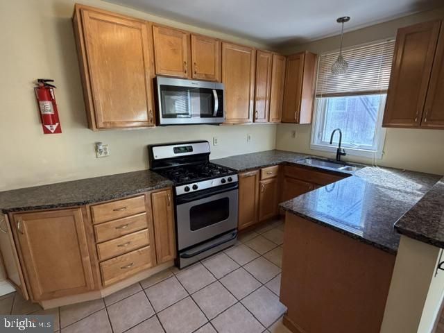 806 EATON RD, Drexel Hill, PA 19026