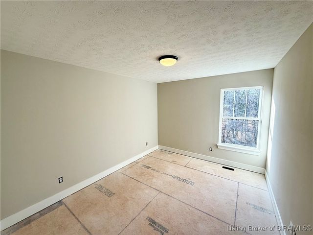 8026 Hudson Lane, Georgetown, IN 47122