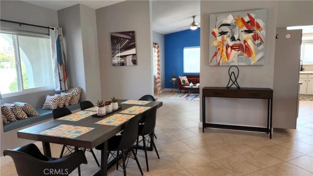 2098 N San Clemente Road, Palm Springs, CA 92262
