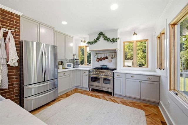 527 N Mize Road N, Mount Airy, GA 30563