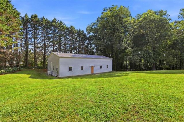 527 N Mize Road N, Mount Airy, GA 30563