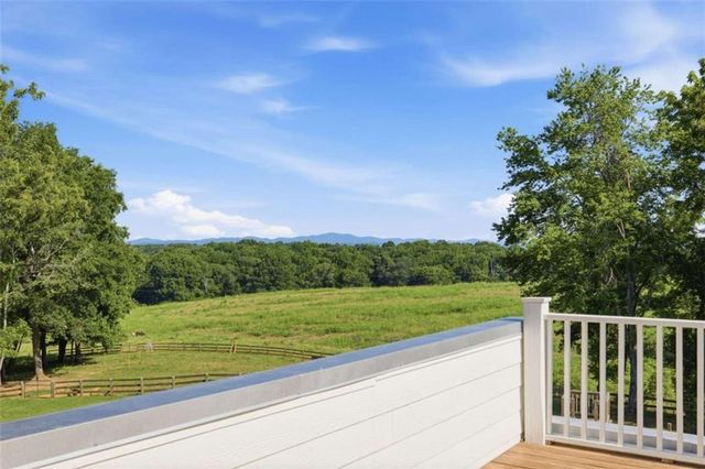 527 N Mize Road N, Mount Airy, GA 30563