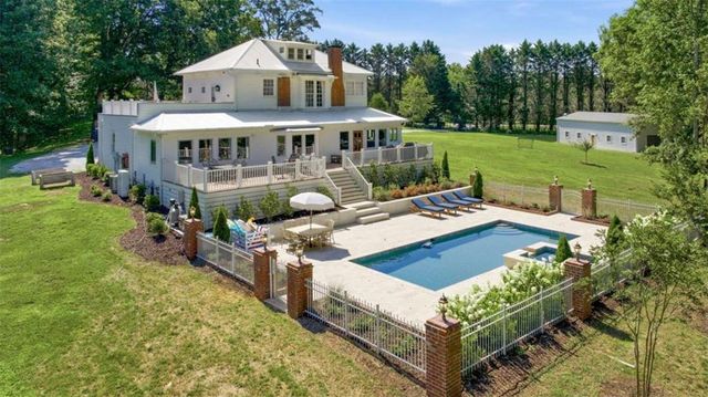 527 N Mize Road N, Mount Airy, GA 30563
